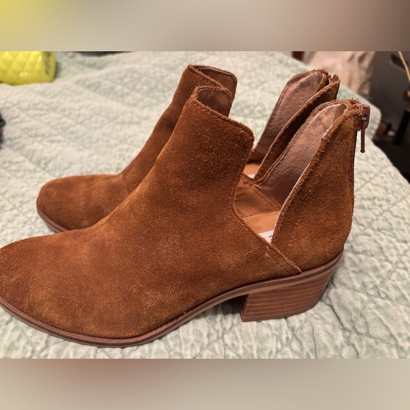 Steve Madden Lancaster suede bootie 6 - Picture 8 of 12